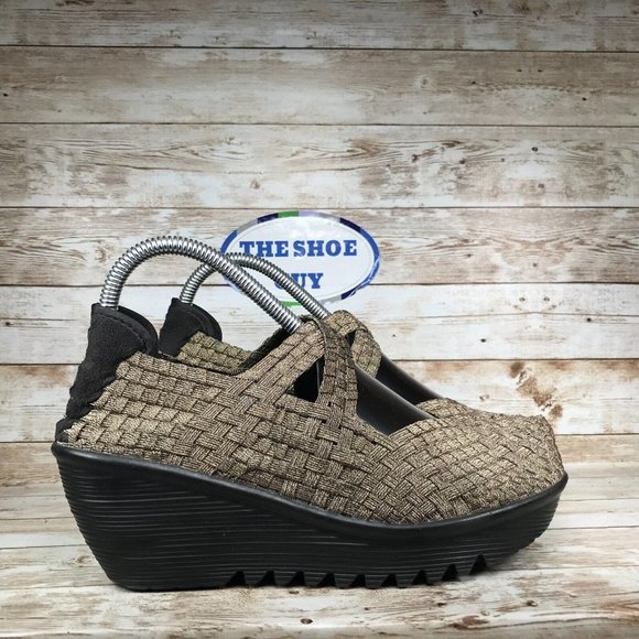 Bernie Mev Cleopatra Womens Size 4 